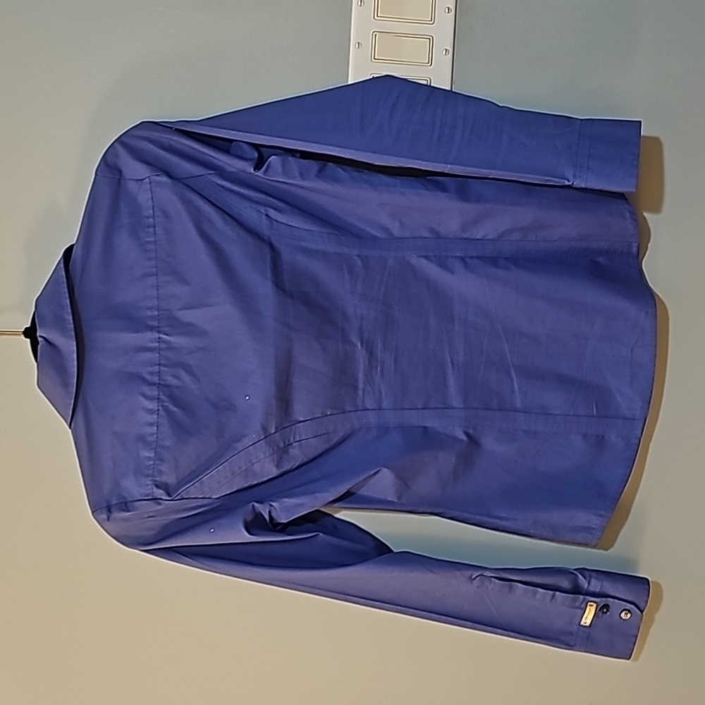 'Express,' Size X-Small, The Essential Shirt - Picture 3 of 4